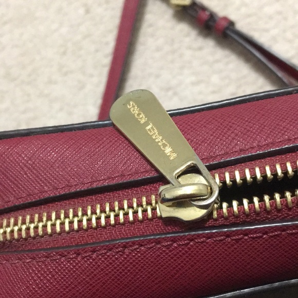 Michael Kors crossbody - Picture 4 of 7